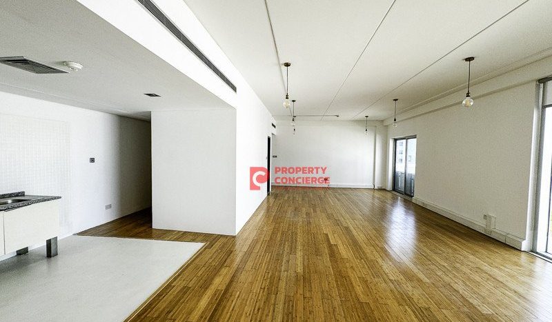 Office on Dubai Media City, Dubai, 160 m2 / per month