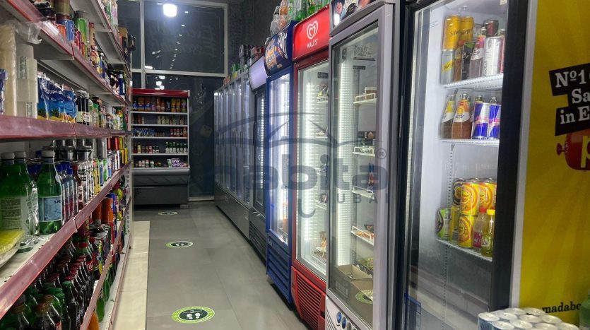 Shop on Business Bay, Dubai, 196.2 m2  | Foto 2