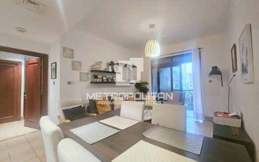 Apartment on Old Town, Dubai, 1 bedroom, 68 m2 / per year