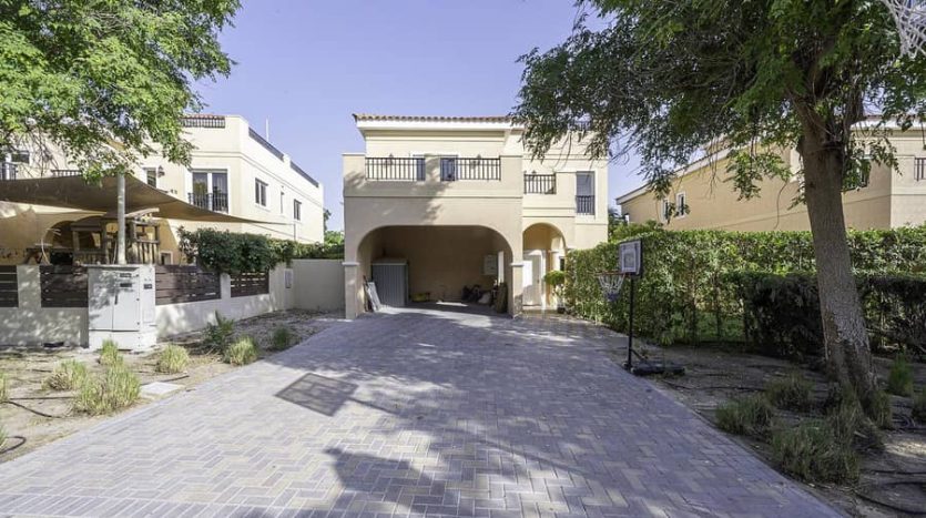 Вилла в The Villa, Дубай, 5 спален, 561 м2 / в год