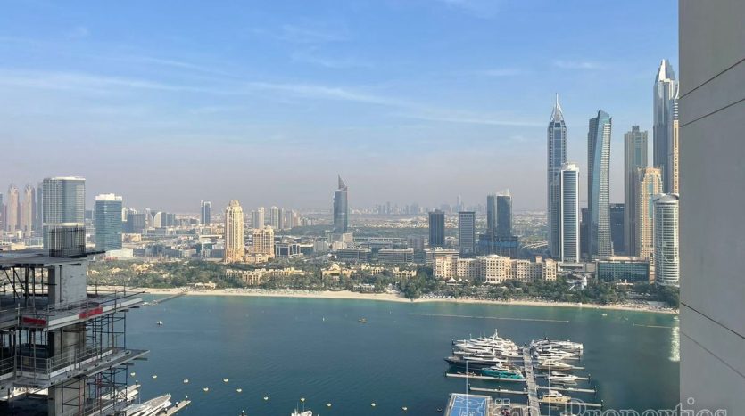 Apartment on Dubai Harbour, Dubai, 2 bedrooms, 101.6 m2 / per year