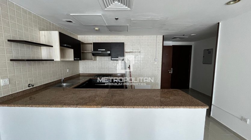 Apartment on Business Bay, Dubai, 2 bedrooms, 91 m2 / per year
