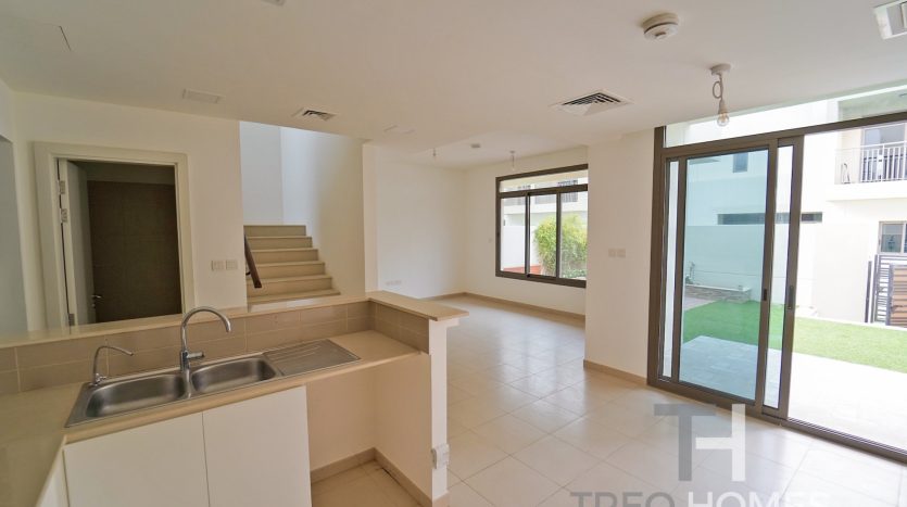 Townhouse on Town Square, Dubai, 3 bedrooms, 197 m2 / per year