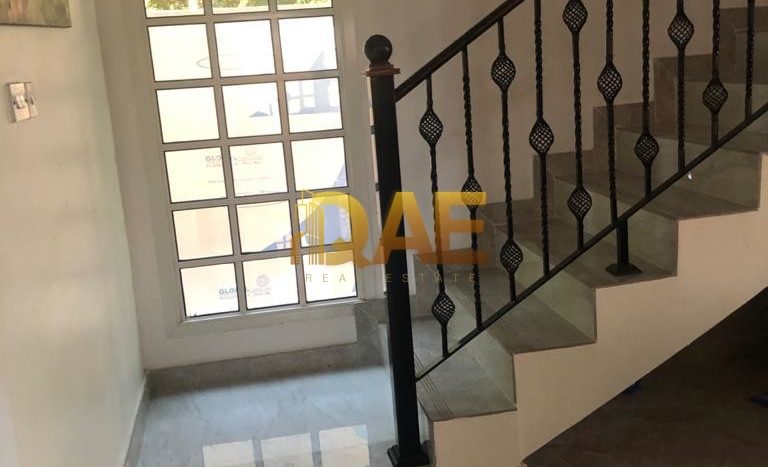 Вилла в Jumeirah Park, Дубай, 5 спален, 557.4182 м2