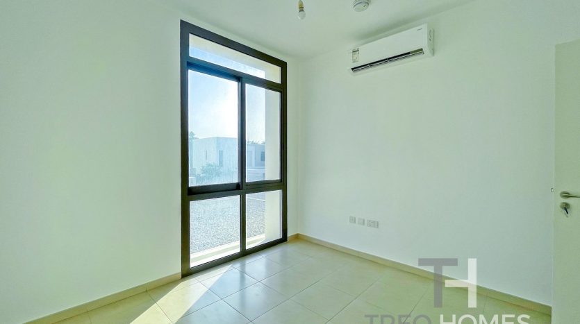 Townhouse on Town Square, Dubai, 3 bedrooms, 188 m2 / per year