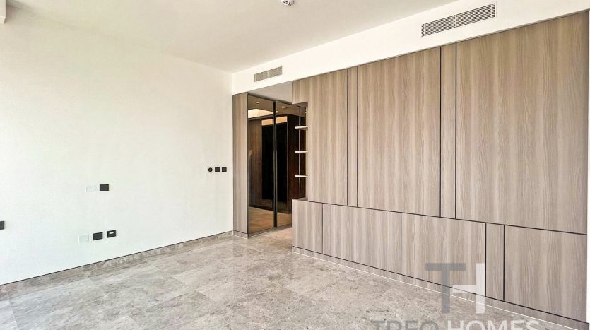 Вилла в Tilal Al Ghaf, Дубай, 5 спален, 615 м2 / в год
