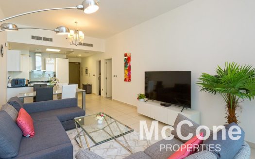 Apartment on Palm Jumeirah, Dubai, 1 bedroom, 91.14 m2 / per year