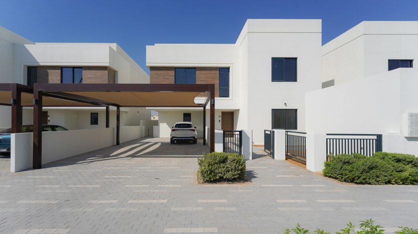 Commercial property on Yas Island, Abu-Dhabi, 4 bedrooms, 227 m2  | Foto 1