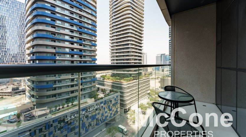 Apartment on Downtown Burj Dubai, 1 bedroom, 89.65 m2 / per year