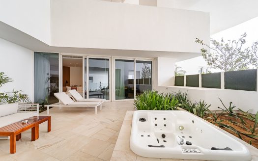 Apartment on Jumeirah Village Circle, Dubai, 1 bedroom, 150.5 m2  | Foto 1