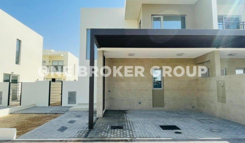 Villa on Arabian Ranches 2, Dubai, 4 bedrooms, 199.1 m2 / per year