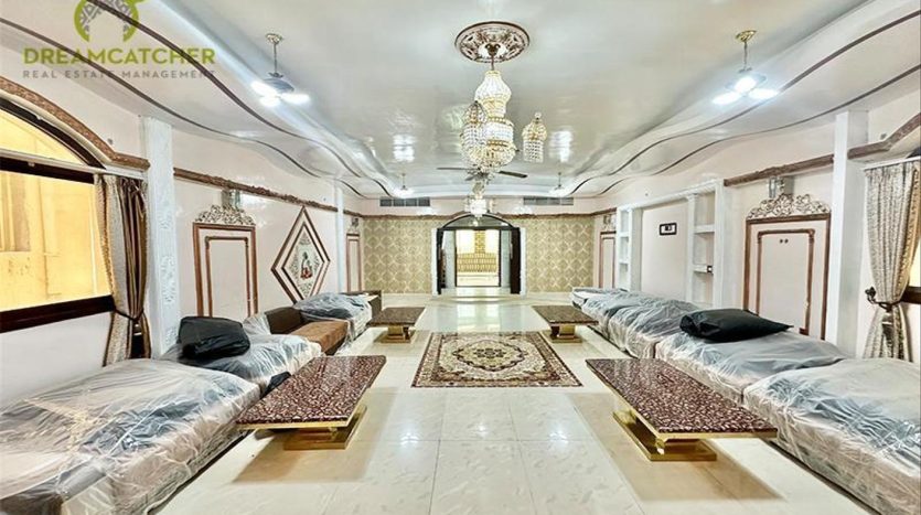 Villa on Seih Al Uraibi, Ras-al-khaimah, 10 bedrooms, 2694.2 m2  | Foto 2
