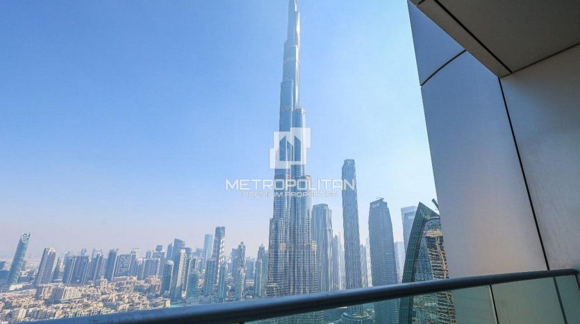 Apartment on Downtown Burj Dubai, 2 bedrooms, 118 m2 / per year