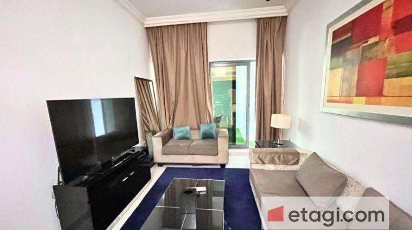 Apartment on Business Bay, Dubai, 1 bedroom, 92.8 m2 / per year