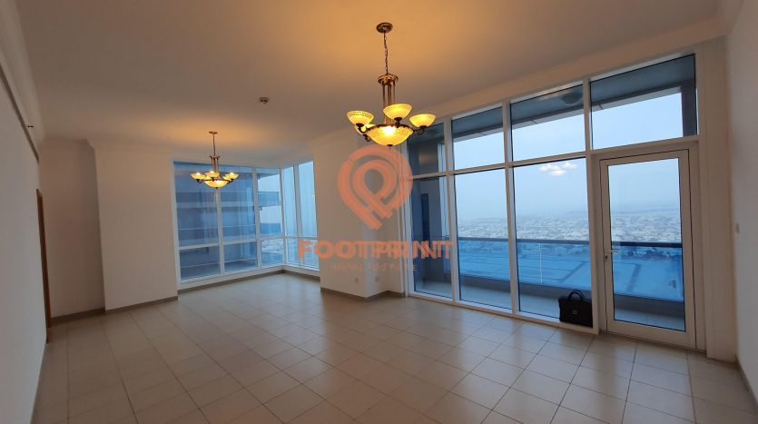 Apartment on Business Bay, Dubai, 2 bedrooms, 149.8 m2 / per year
