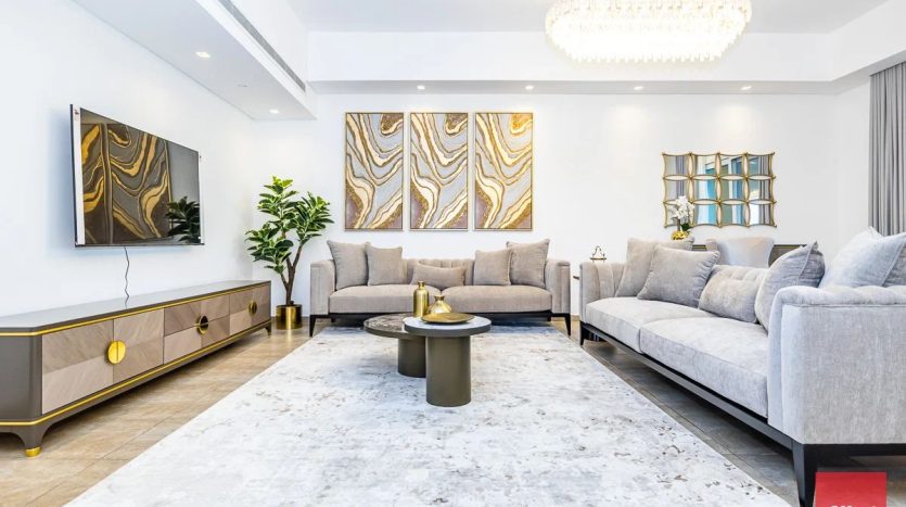Townhouse on Palm Jumeirah, Dubai, 2 bedrooms, 380 m2 / per year