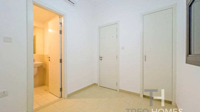 Townhouse on Town Square, Dubai, 3 bedrooms, 208 m2 / per year