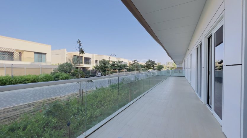 Apartment on Saadiyat Island, Abu-Dhabi, 3 bedrooms, 249 m2 / per year