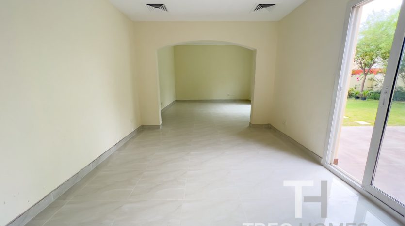 Вилла в Meadows, Дубай, 3 спальни, 574 м2 / в год