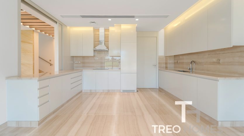 Вилла в DAMAC Hills (Akoya by DAMAC), Дубай, 5 спален, 582 м2 / в год
