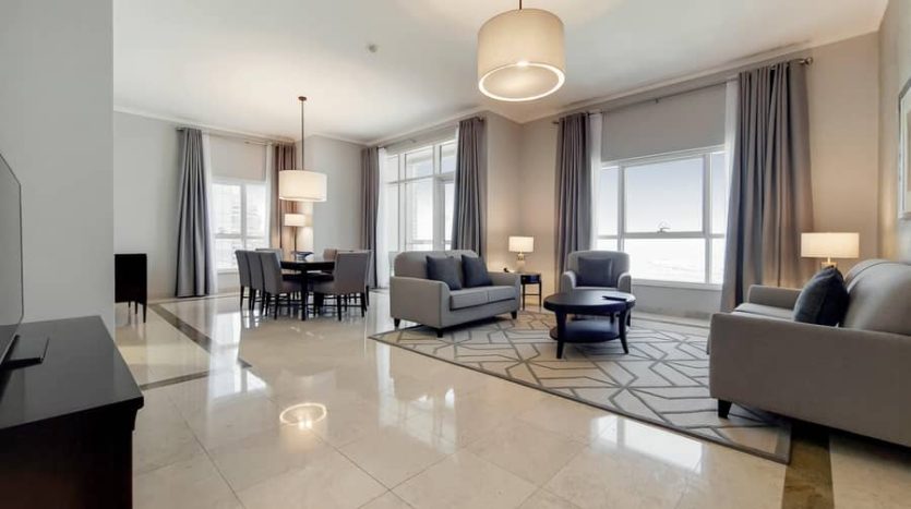Apartment on Dubai Marina, 4 bedrooms, 270 m2 / per year