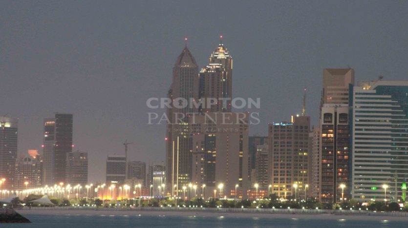 Квартира в Corniche Road, Абу-Даби, 3 спальни, 225.8 м2 / в год