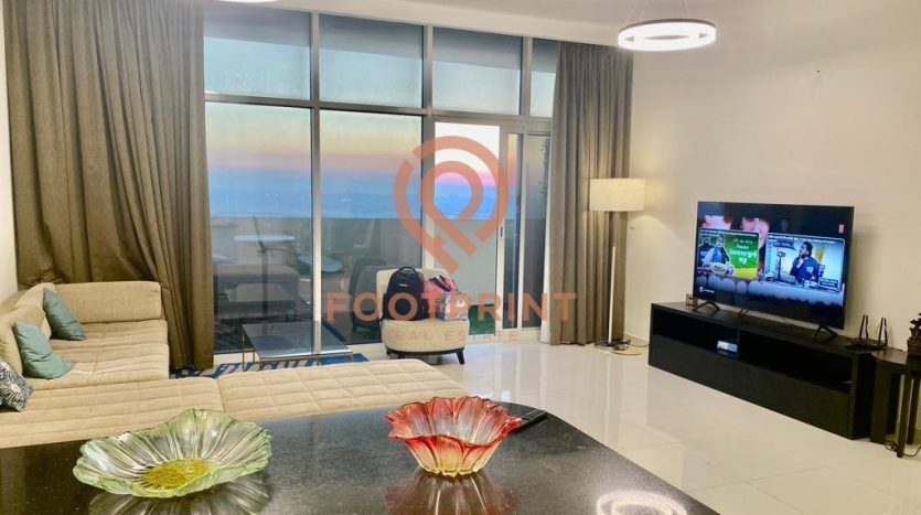 Apartment on Jumeirah Village Circle, Dubai, 2 bedrooms, 126.9 m2 / per year