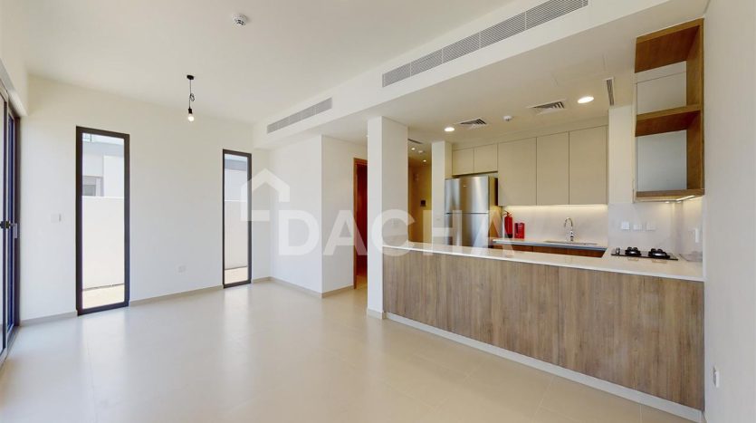 Townhouse on Tilal Al Ghaf, Dubai, 4 bedrooms, 218.7 m2 / per year