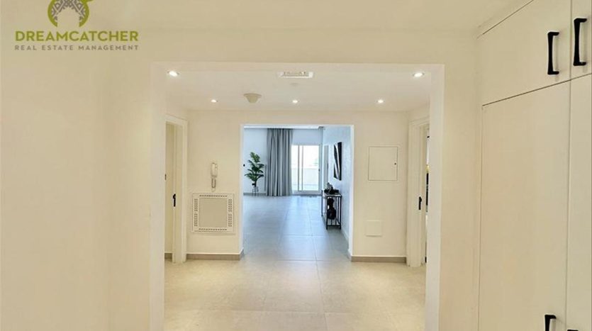 Apartment on Al Marjan Island, Ras-al-khaimah, 3 bedrooms, 326.3 m2 / per year