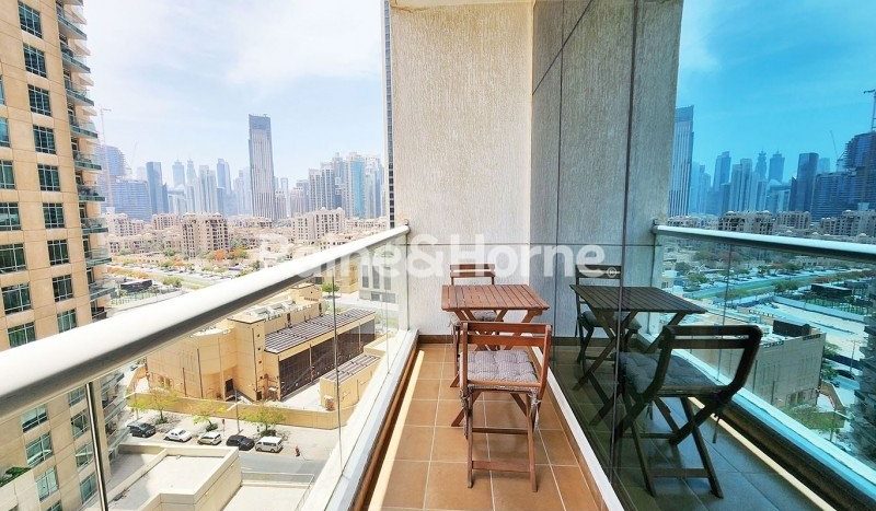 Apartment on Downtown Burj Dubai, 1 bedroom, 79.9 m2 / per year