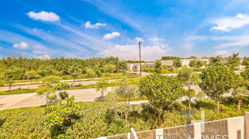 Таунхаус в Tilal Al Ghaf, Дубай, 3 спальни, 200 м2 / в год