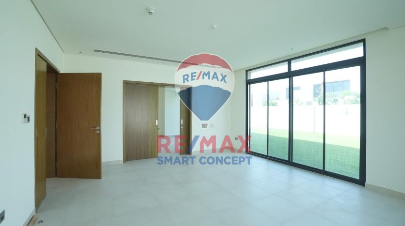 Villa on Yas Island, Abu-Dhabi, 5 bedrooms, 726 m2 / per year