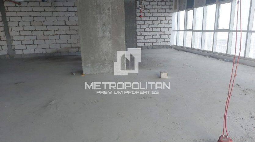 Office on Business Bay, Dubai, 214.9 m2 / per year