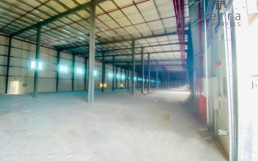 Warehouse on Al Quoz, Dubai, 1450.2 m2 / per year