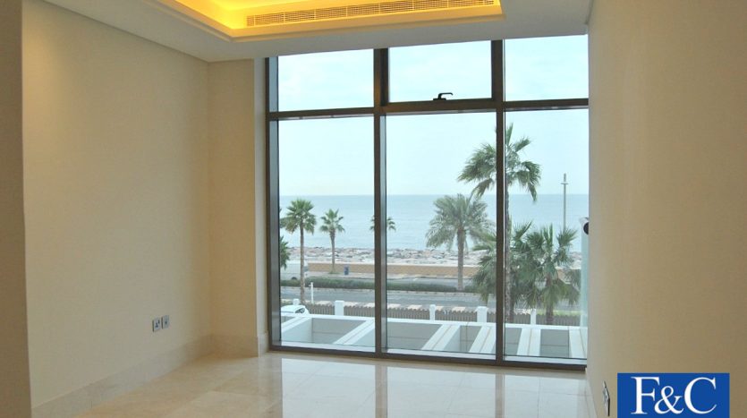 Apartment on Palm Jumeirah, Dubai, 2 bedrooms, 116.4 m2 / per year