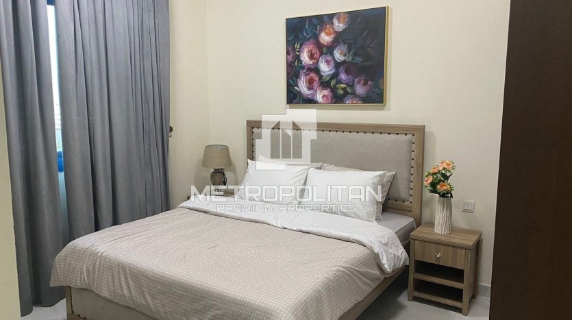 Apartment on Jumeirah Village Circle, Dubai, 2 bedrooms, 104 m2 / per year