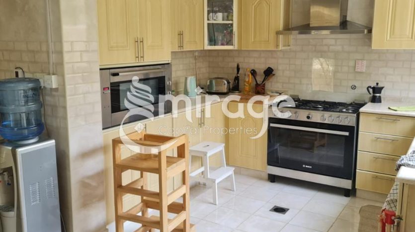 Villa on Al Raha Gardens, Abu-Dhabi, 5 bedrooms, 400.6 m2  | Foto 5