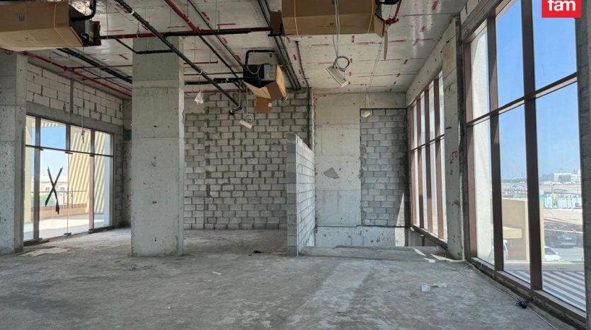 Магазин в Dubai, 380 м2 / в год