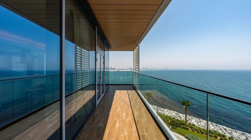 Apartment on Bluewaters, Dubai, 4 bedrooms, 229.3 m2 / per year