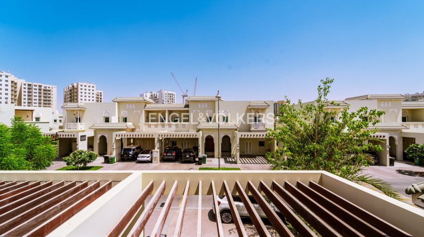 Townhouse on Al Furjan, Dubai, 3 bedrooms, 260.1 m2  | Foto 1