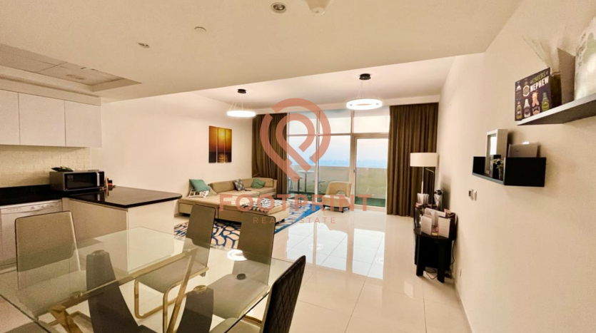 Apartment on Jumeirah Village Circle, Dubai, 2 bedrooms, 126.9 m2 / per year