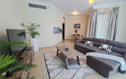 Apartment on Jumeirah Lake Towers, Dubai, 1 bedroom, 92 m2 / per year