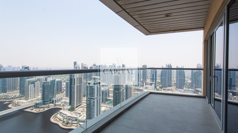 Apartment on Dubai Marina, 3 bedrooms, 185.8 m2 / per year