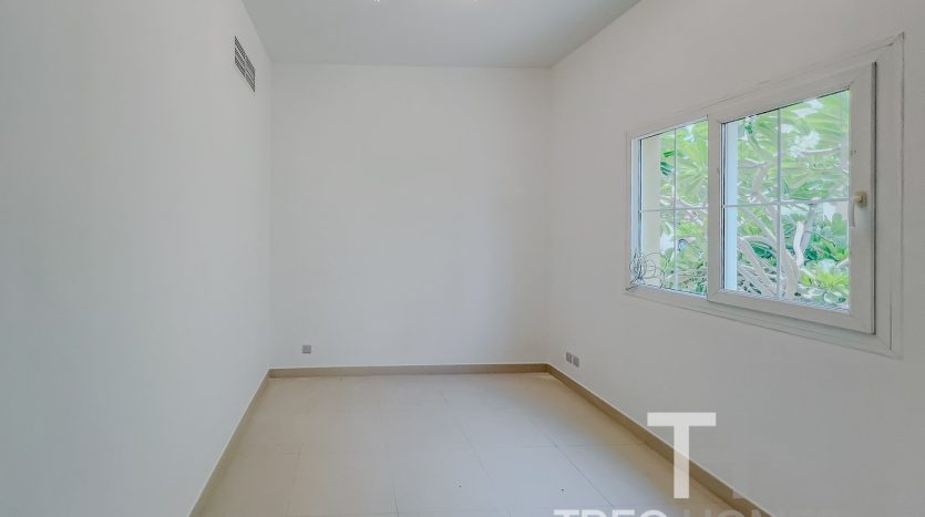 Вилла в The Springs, Дубай, 3 спальни, 270 м2 / в год