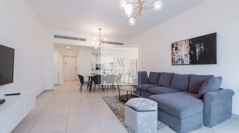 Apartment on Umm Suqeim, Dubai, 2 bedrooms, 128 m2 / per year