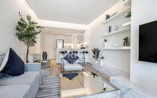 Apartment on Business Bay, Dubai, 1 bedroom, 63 m2 / per year