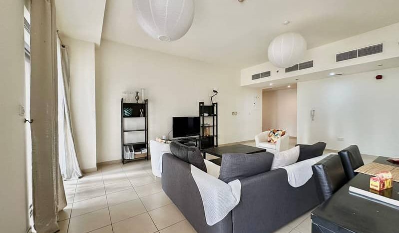Apartment on Jumeirah Beach Residence, Dubai, 1 bedroom, 109 m2 / per year