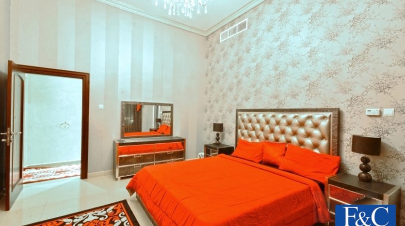 Вилла в Аль-Барша, Дубай, 5 спален, 1114.8 м2 / в год