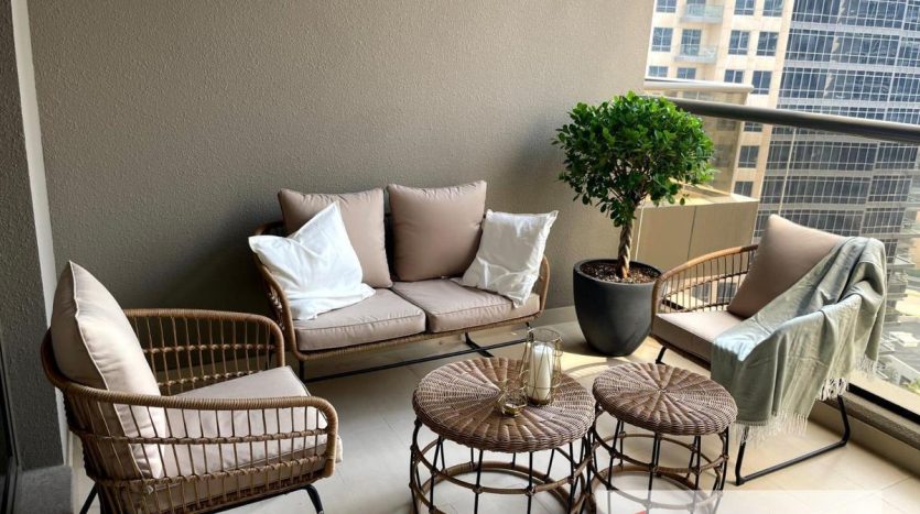 Rent Apartment in Dubai, 525 sq. ft. | Foto 2