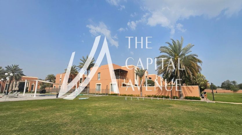 Villa on Abu Dhabi Gate City, Abu-Dhabi, 4 bedrooms, 352 m2  | Foto 3